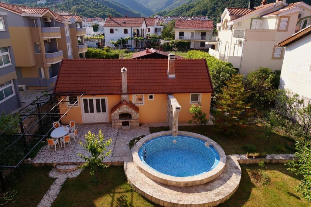 Apartments Apple Cat Montenegro Ko ビエラ エクステリア 写真