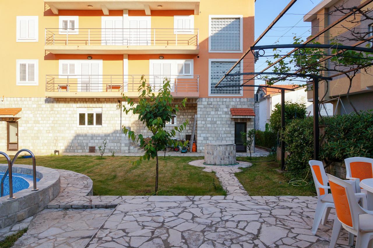 Apartments Apple Cat Montenegro Ko ビエラ エクステリア 写真