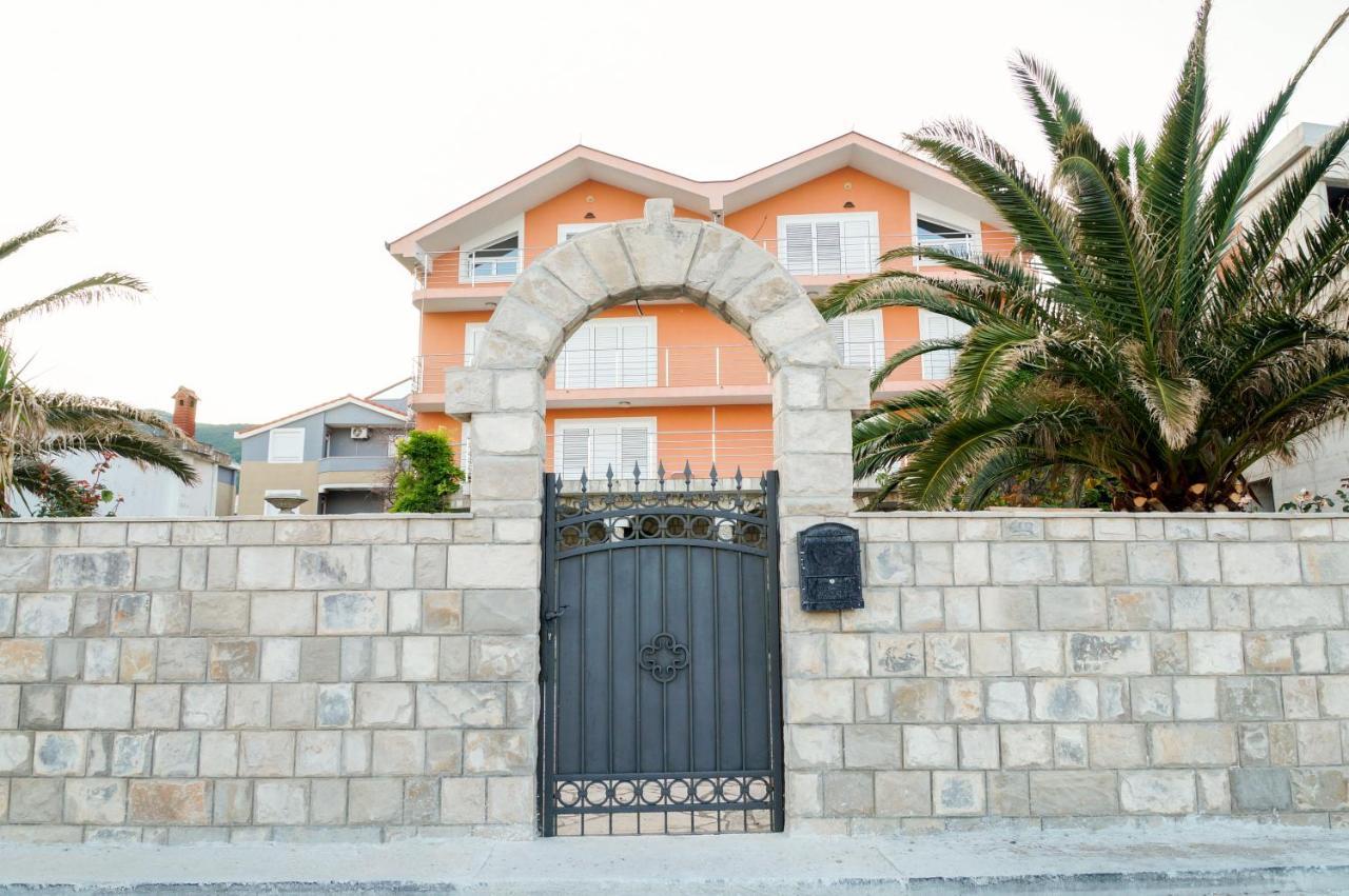 Apartments Apple Cat Montenegro Ko ビエラ エクステリア 写真