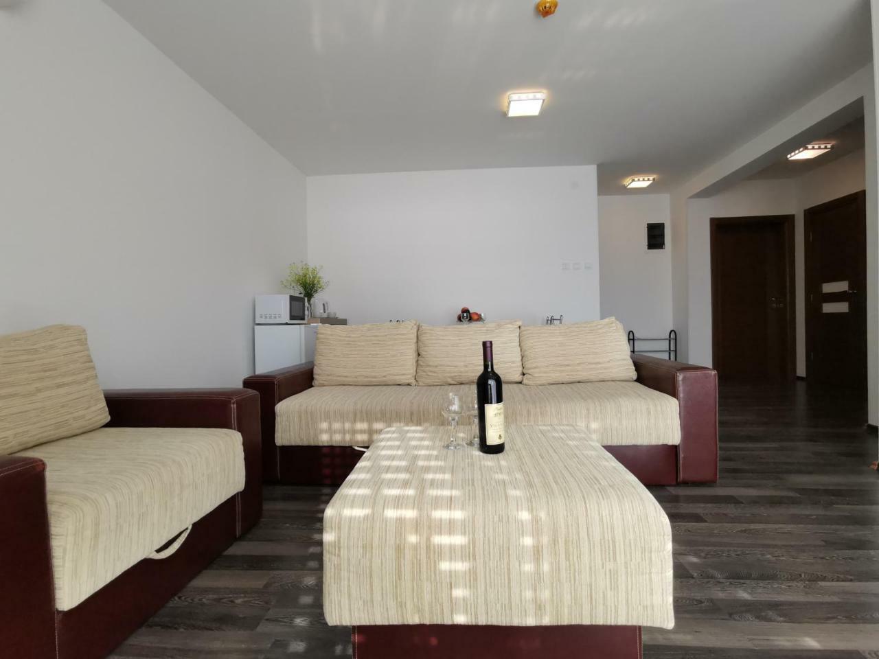 Apartments Apple Cat Montenegro Ko ビエラ エクステリア 写真