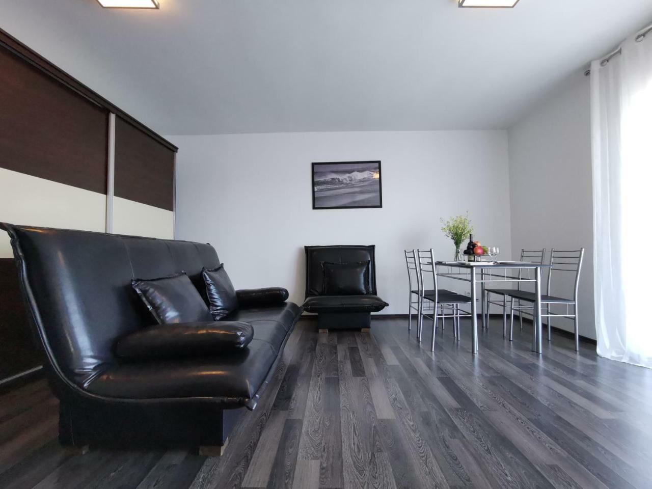 Apartments Apple Cat Montenegro Ko ビエラ エクステリア 写真